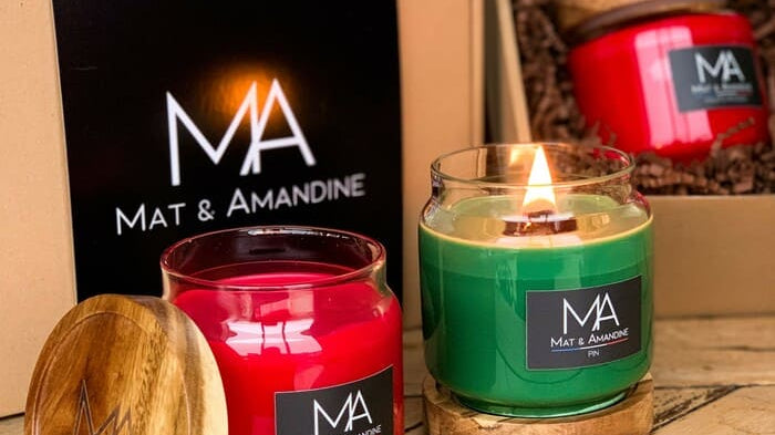 Coffret 2 bougies de noël acheté = 1 bougie moyenne offerte